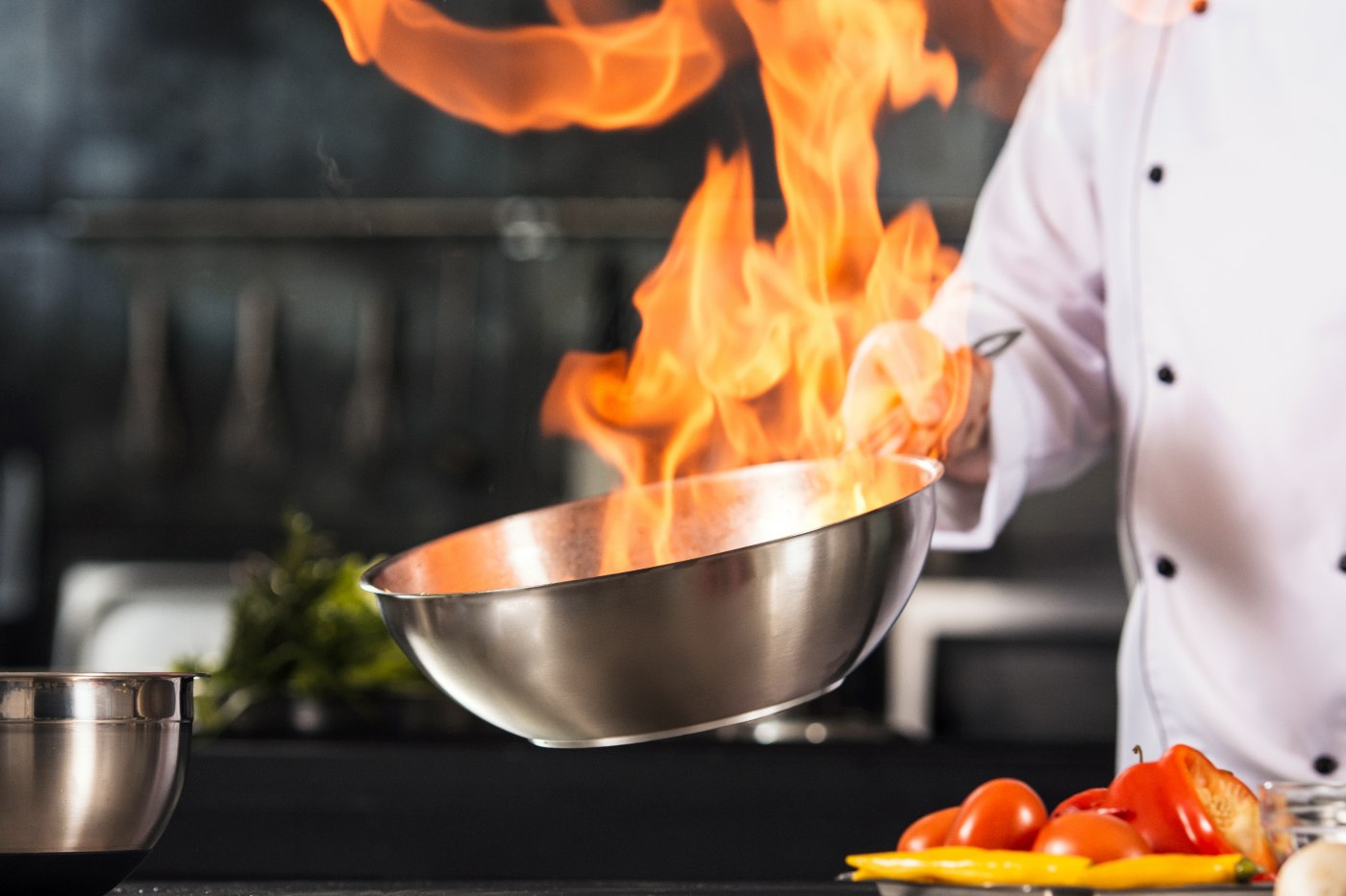 Cómo evitar accidentes en la cocina profesional